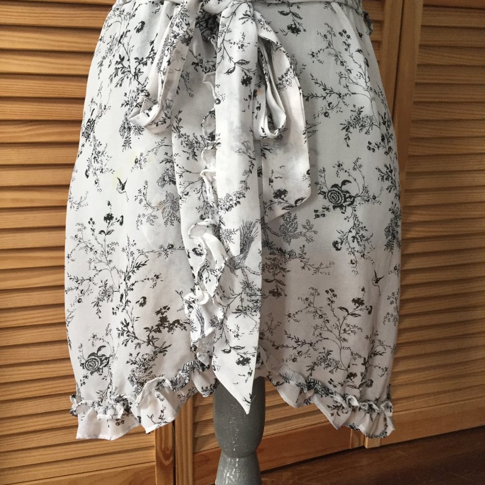 In Bloom Robe - Picture 9 of 16